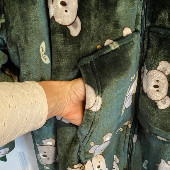 Sherpy Green Koala Hooded Blanket Coat Cozy cottage cabin comfy lounge wear - Picture 6 of 14